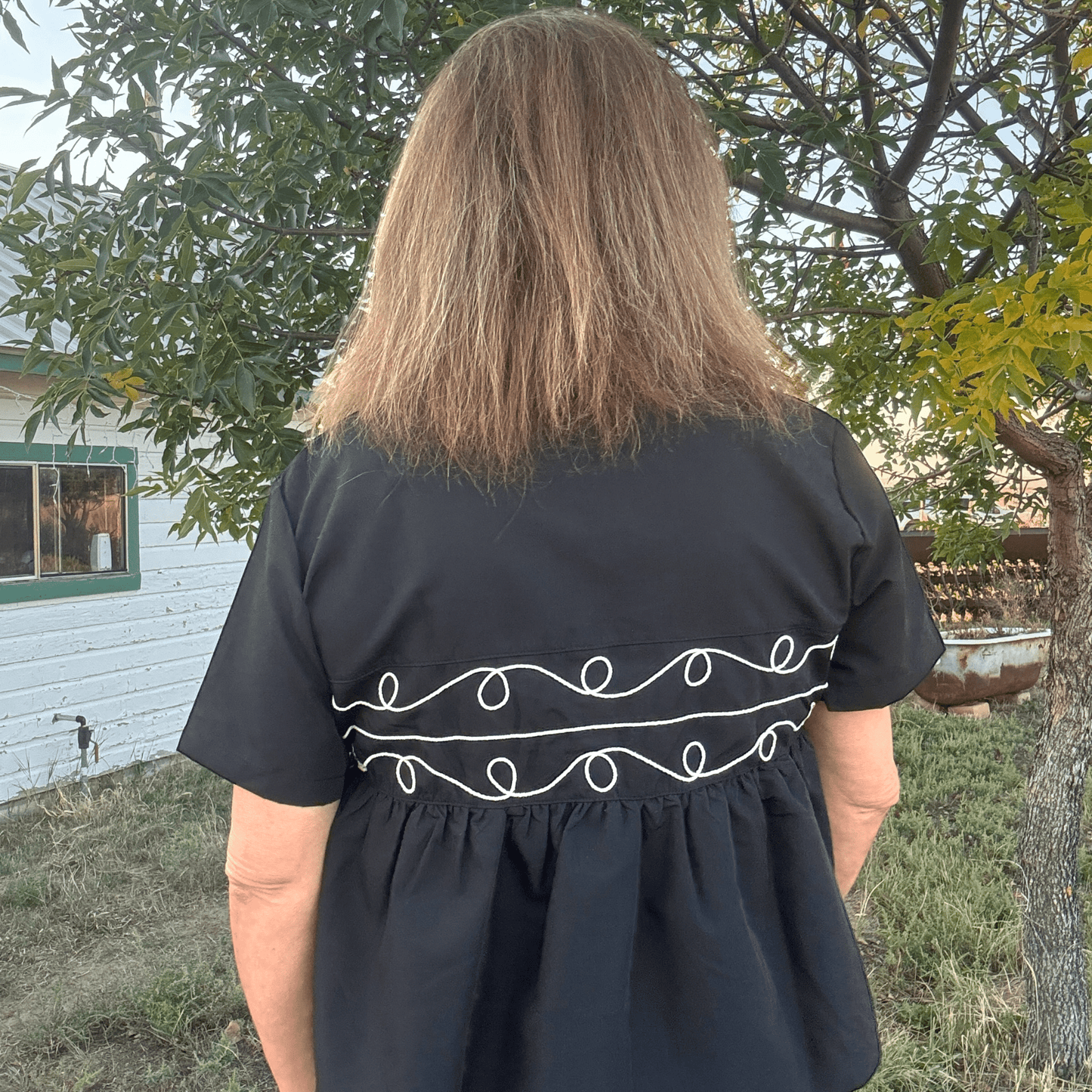 Loopty Lou Short Sleeve – Midnight - Dirt Roads and Dreams Western Boutique