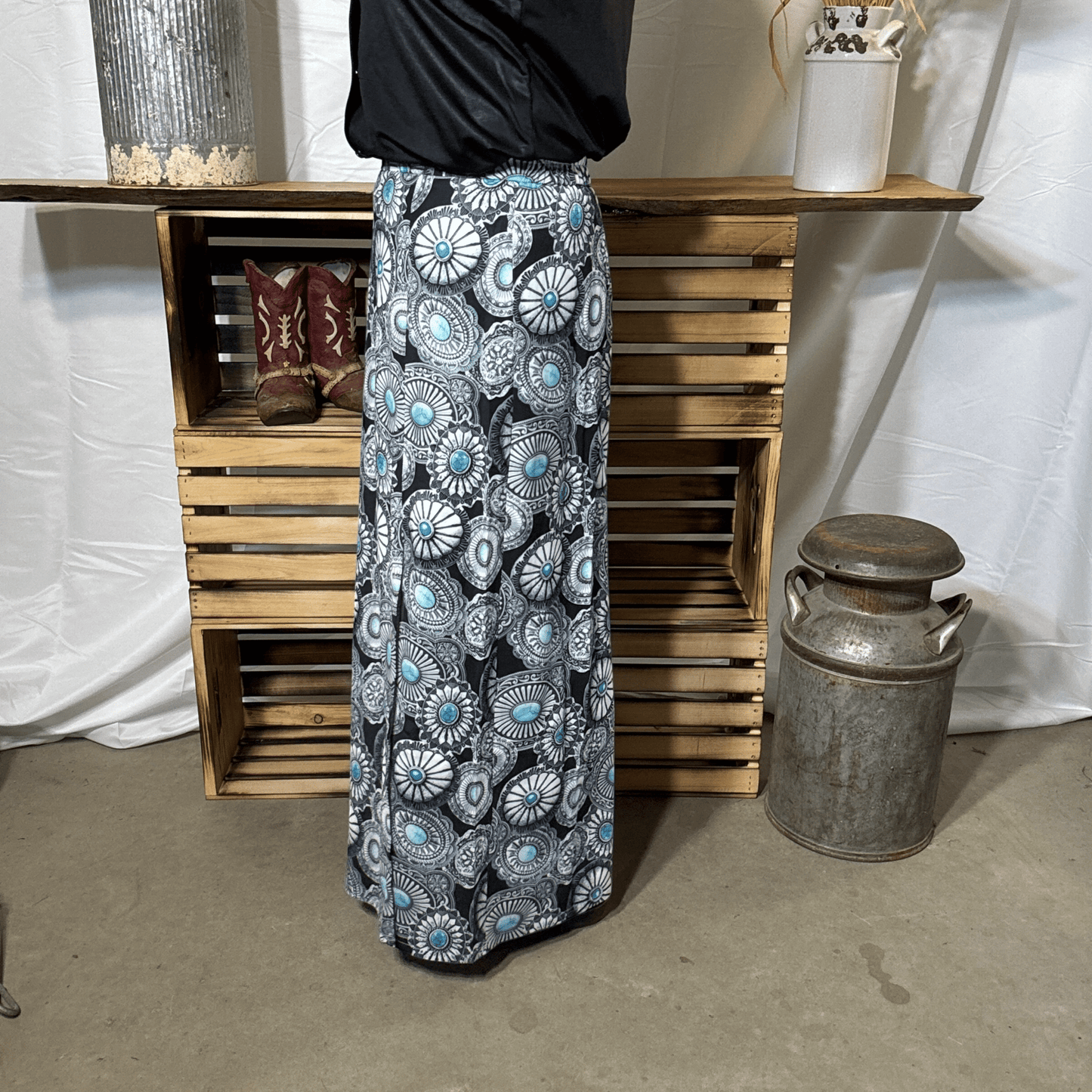 Silver Mesa Skirt - Dirt Roads and Dreams Western Boutique