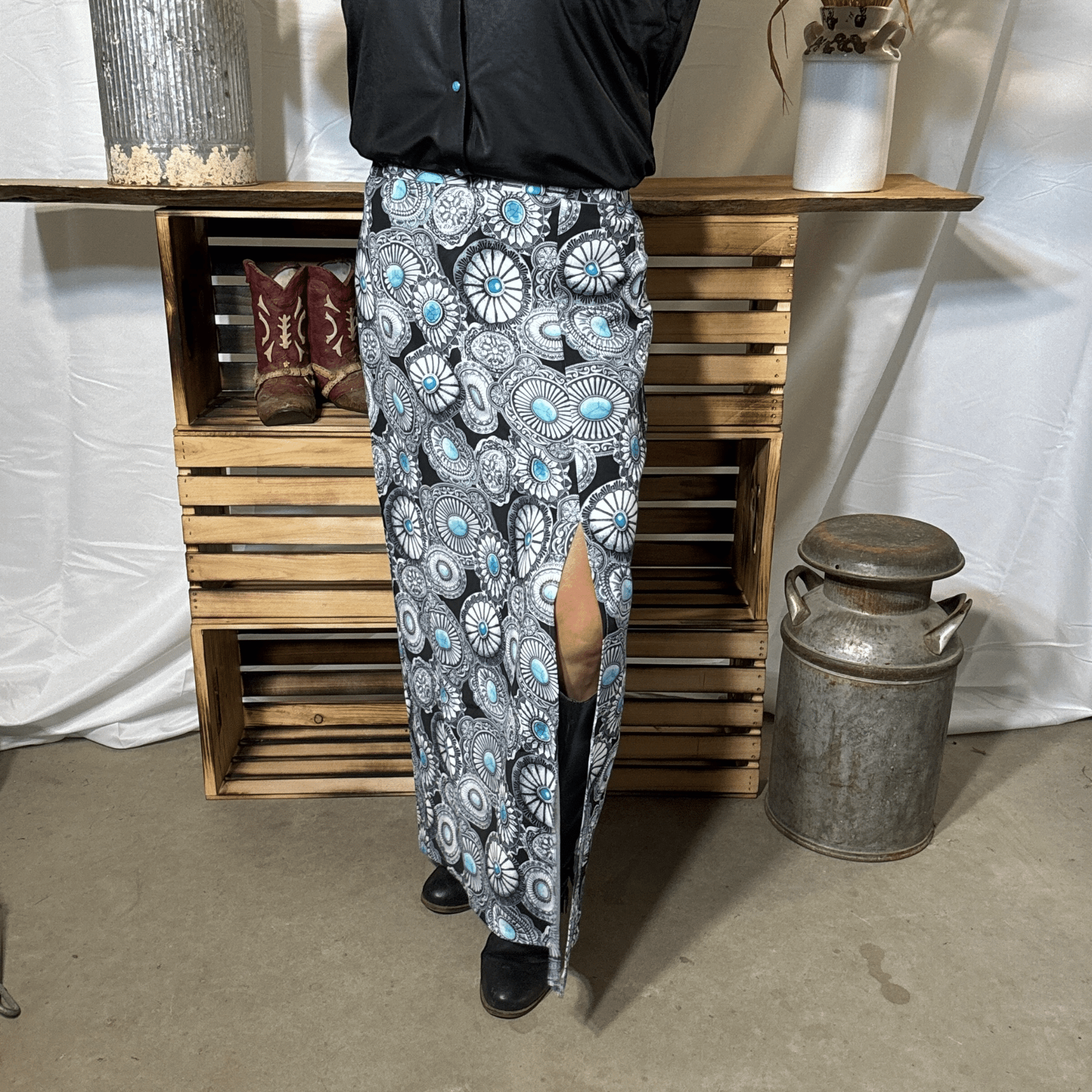 Silver Mesa Skirt - Dirt Roads and Dreams Western Boutique