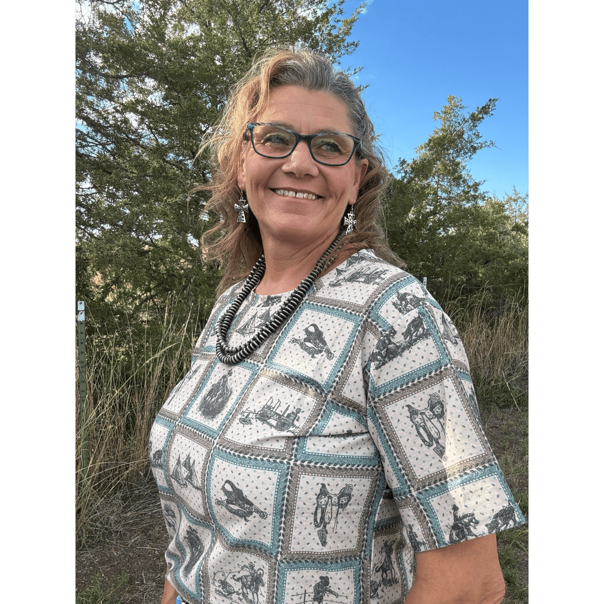 Western World Crew Neck - Dirt Roads and Dreams Western Boutique